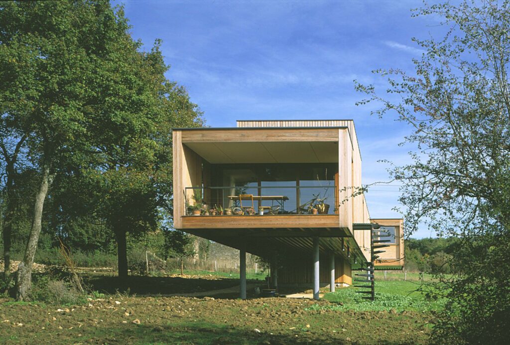 Эко-дом в лесу