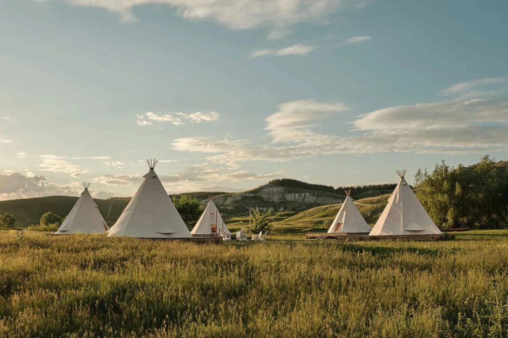 Глэмпинг типи