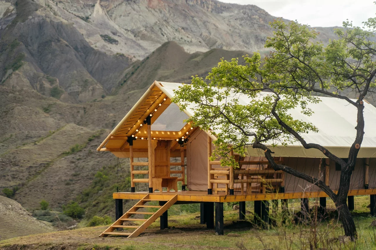 Сафари-тент в горах