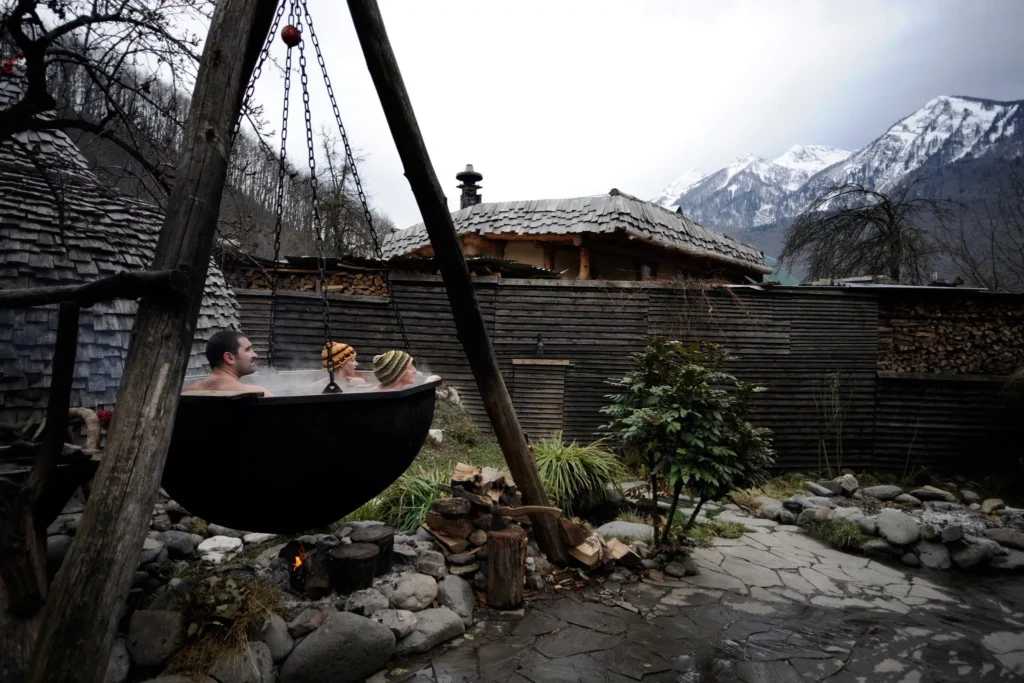 Банный чан зимой в горах