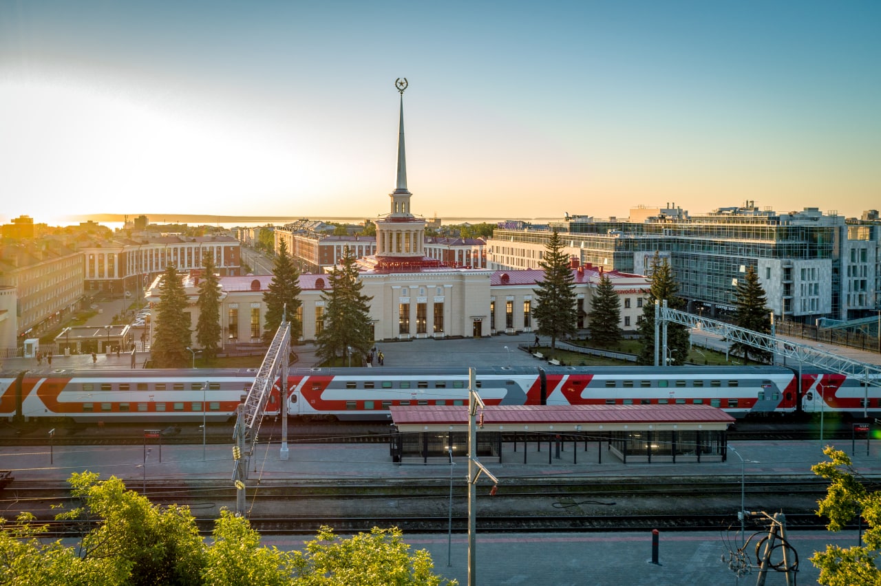 Железнодорожный вокзал в Петрозаводске
